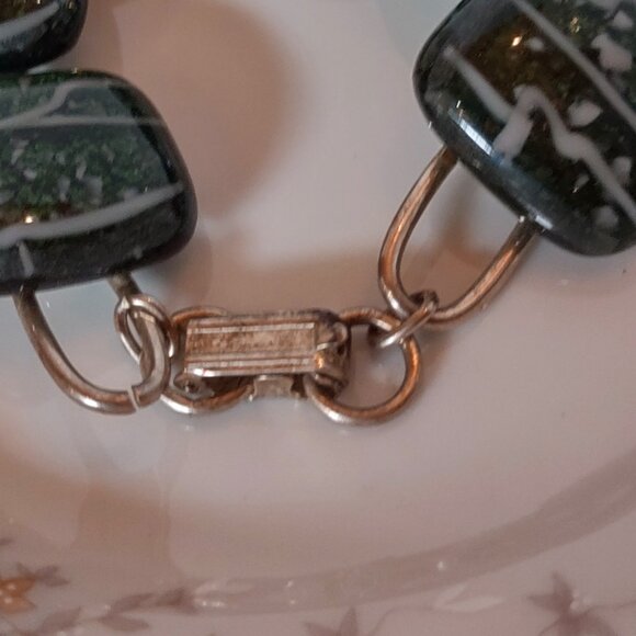 Rare VINTAGE ARTISAN Green GLASS BEADS SILVER BRACELET Stunning Chunky! - Picture 4 of 6